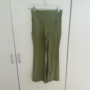 Athleta olive flare leggings